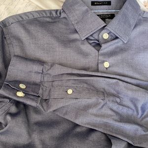 Long sleeve dress shirt